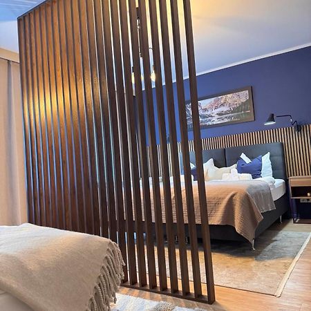 Zentrale Wohnung Direkt Am Hauptbahnhof - Bismarck Düsseldorf Kültér fotó