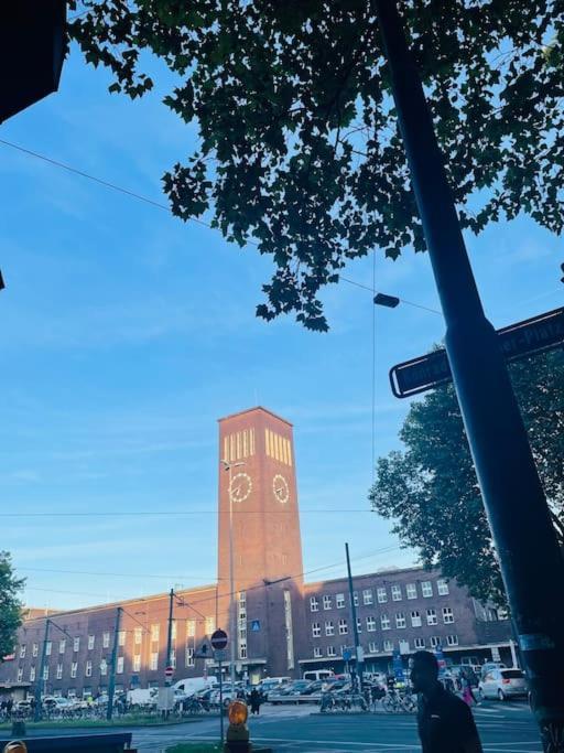 Zentrale Wohnung Direkt Am Hauptbahnhof - Bismarck Düsseldorf Kültér fotó
