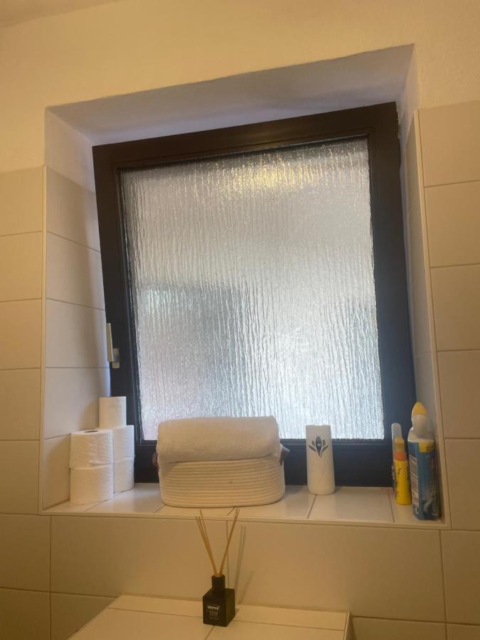 Zentrale Wohnung Direkt Am Hauptbahnhof - Bismarck Düsseldorf Kültér fotó
