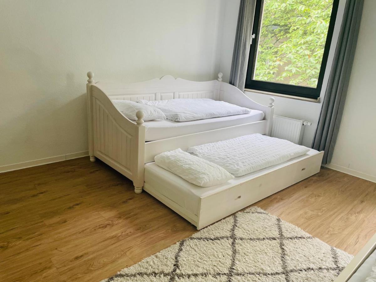 Zentrale Wohnung Direkt Am Hauptbahnhof - Bismarck Düsseldorf Kültér fotó