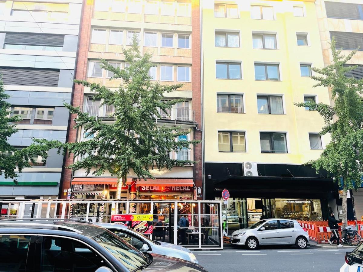 Zentrale Wohnung Direkt Am Hauptbahnhof - Bismarck Düsseldorf Kültér fotó