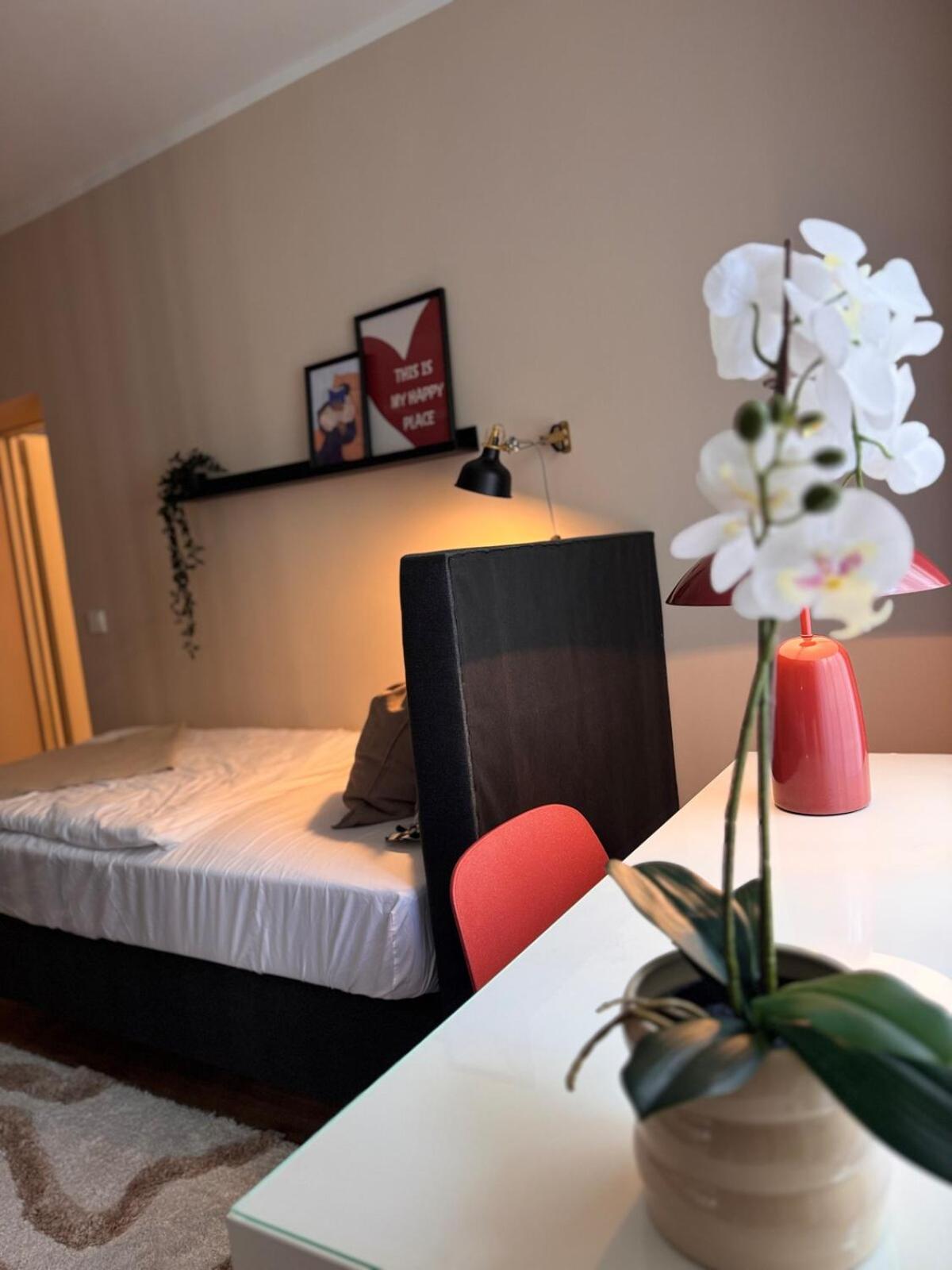 Zentrale Wohnung Direkt Am Hauptbahnhof - Bismarck Düsseldorf Kültér fotó