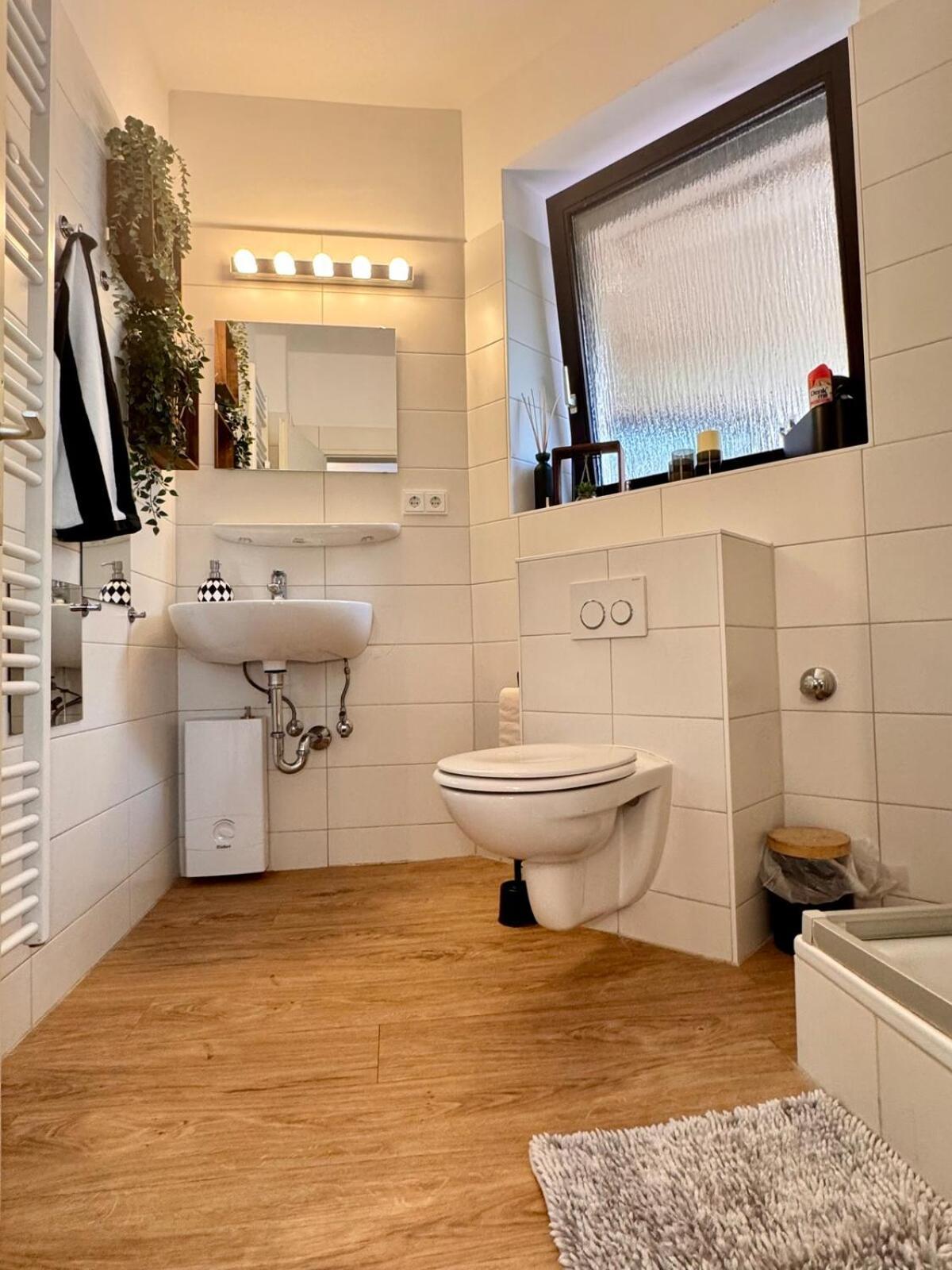 Zentrale Wohnung Direkt Am Hauptbahnhof - Bismarck Düsseldorf Kültér fotó