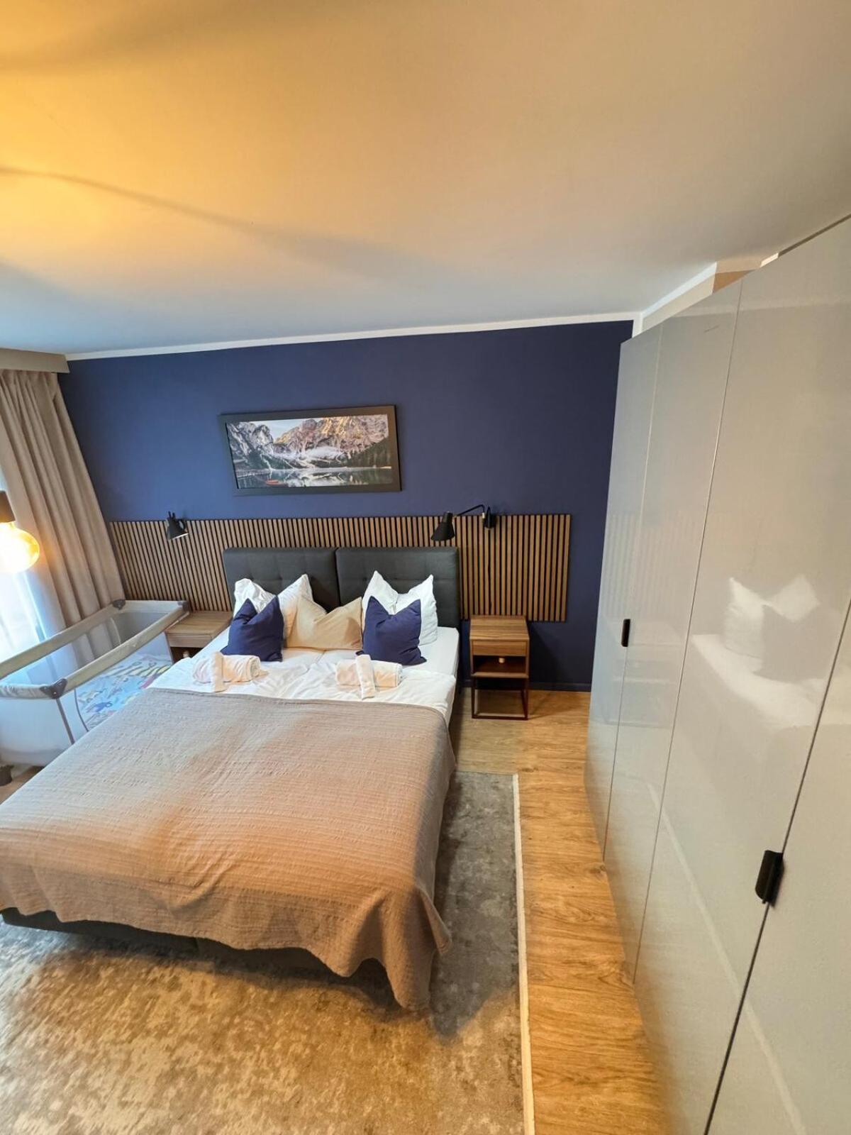 Zentrale Wohnung Direkt Am Hauptbahnhof - Bismarck Düsseldorf Kültér fotó