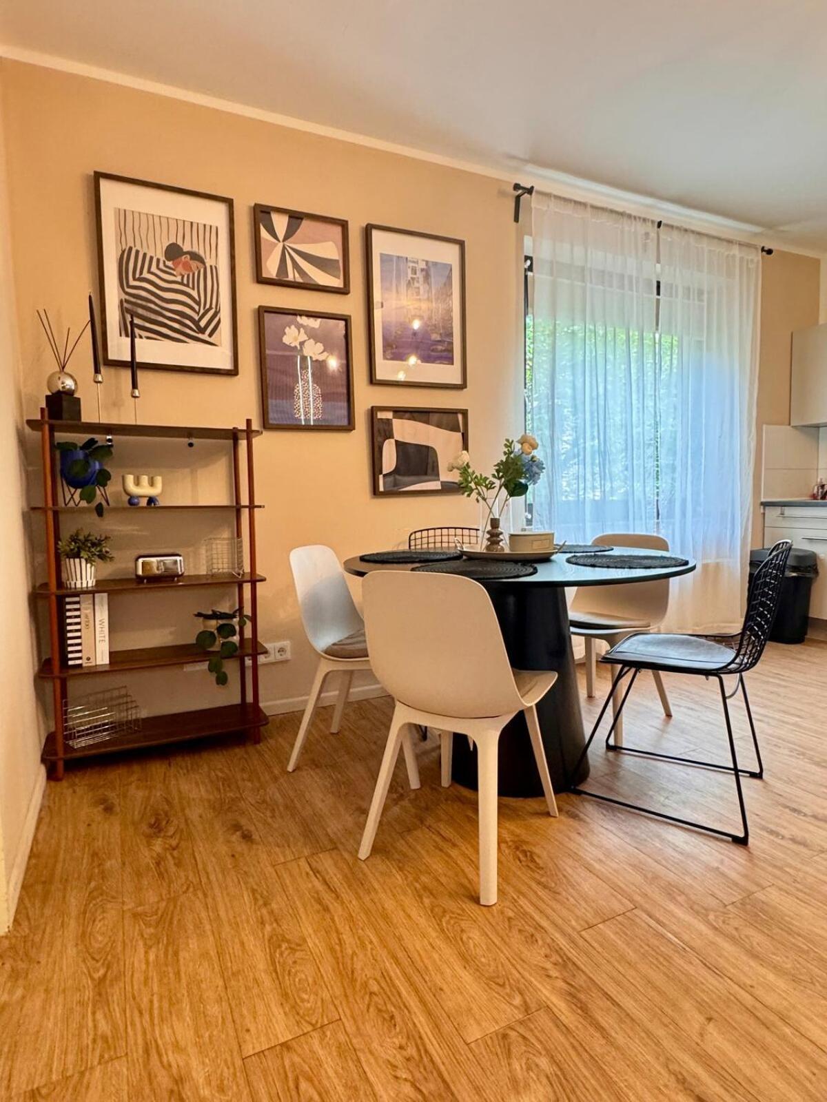Zentrale Wohnung Direkt Am Hauptbahnhof - Bismarck Düsseldorf Kültér fotó