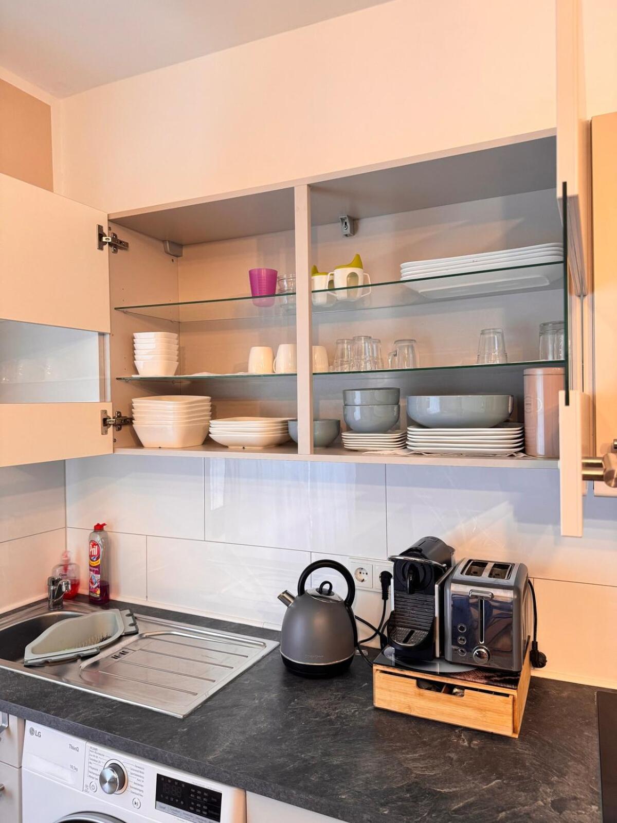 Zentrale Wohnung Direkt Am Hauptbahnhof - Bismarck Düsseldorf Kültér fotó